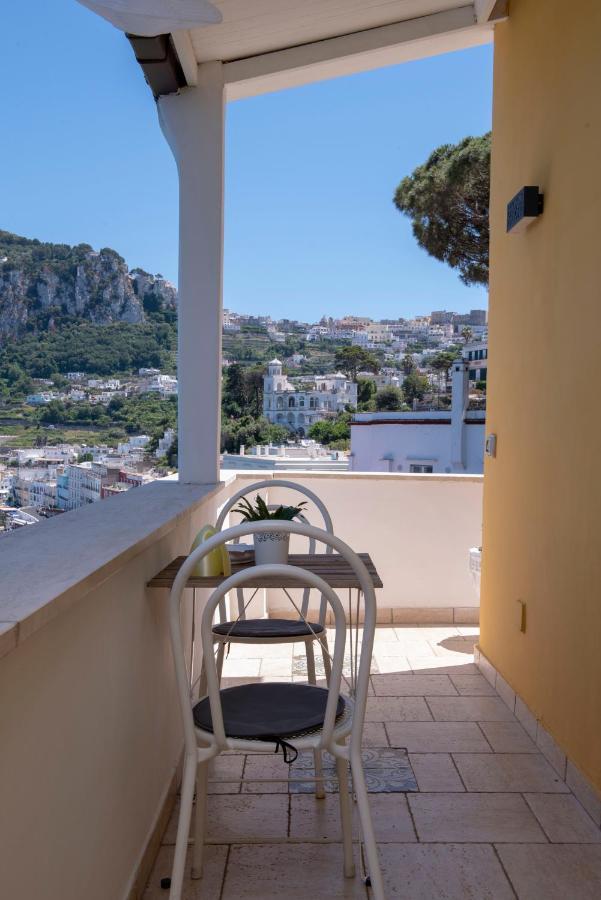 B&B Punta Vivara กาปรี ภายนอก รูปภาพ