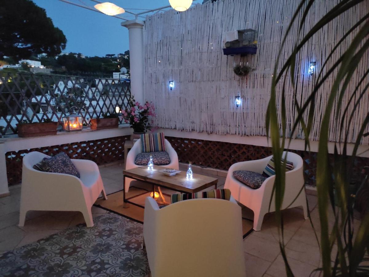B&B Punta Vivara กาปรี ภายนอก รูปภาพ