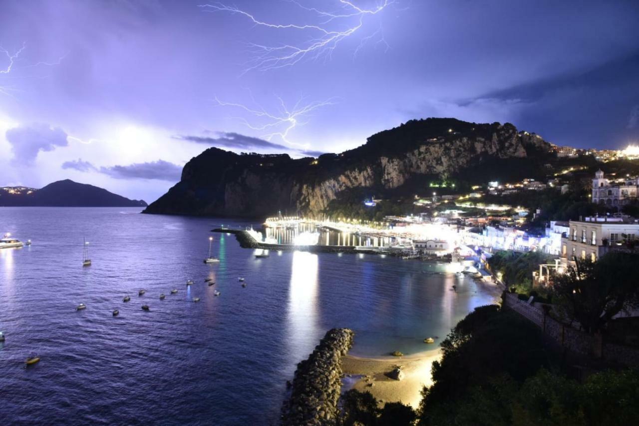 B&B Punta Vivara กาปรี ภายนอก รูปภาพ